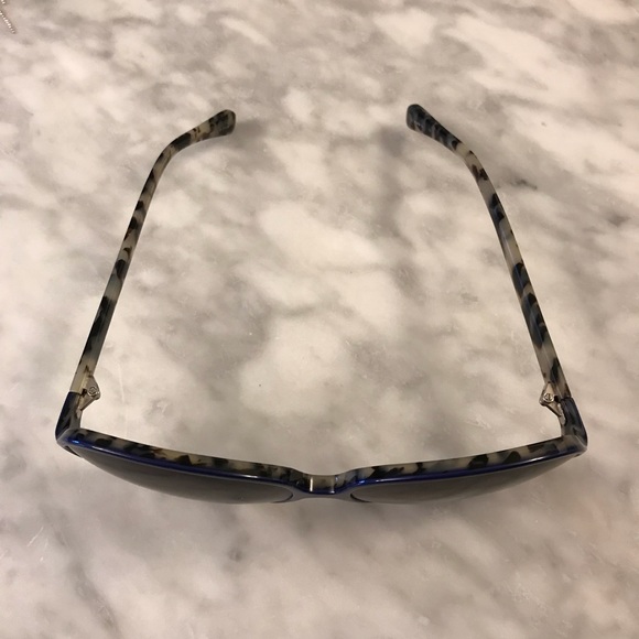 Blue and Grey marble sunglasses - Picture 2 of 3